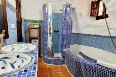 Baño Cueva Cascamorras