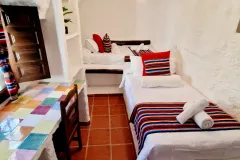 Dormitorio 1 Cueva Cascamorras 6