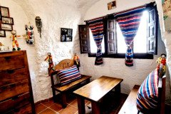 Sala tematizada  fiesta Cascamorras de Cueva-Cascamorras 1