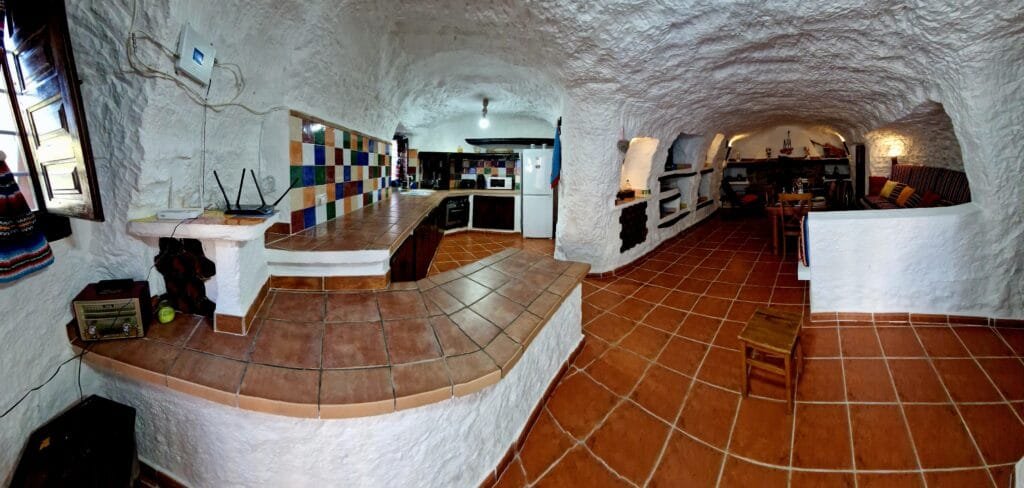 Entrada cocina Cueva Cascamorras 2 Entrada cocina Cueva Cascamorras 2